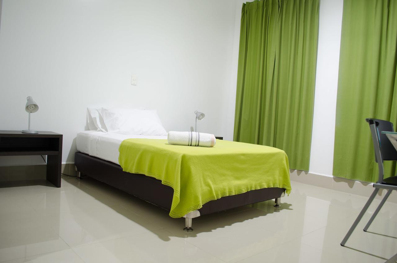 Hotel Las Olas Mamonal Cartagène Extérieur photo
